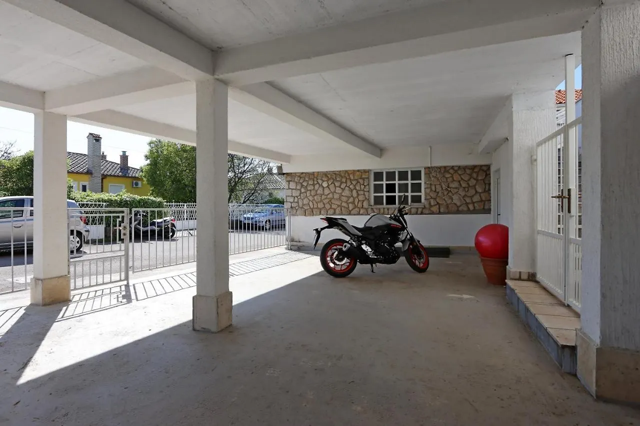 Apartments With A Parking Space Crikvenica - 12592