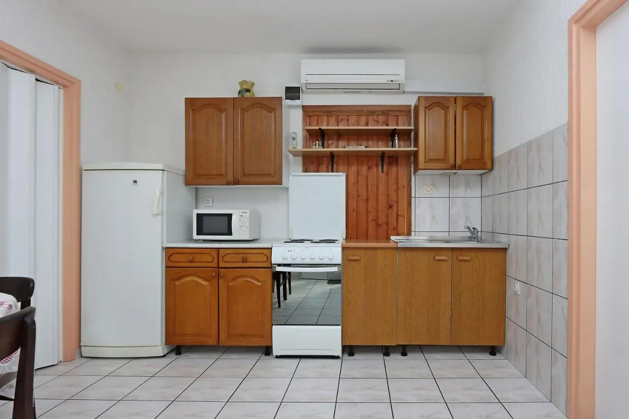 Apartments With A Parking Space Crikvenica - 12592 Croatia