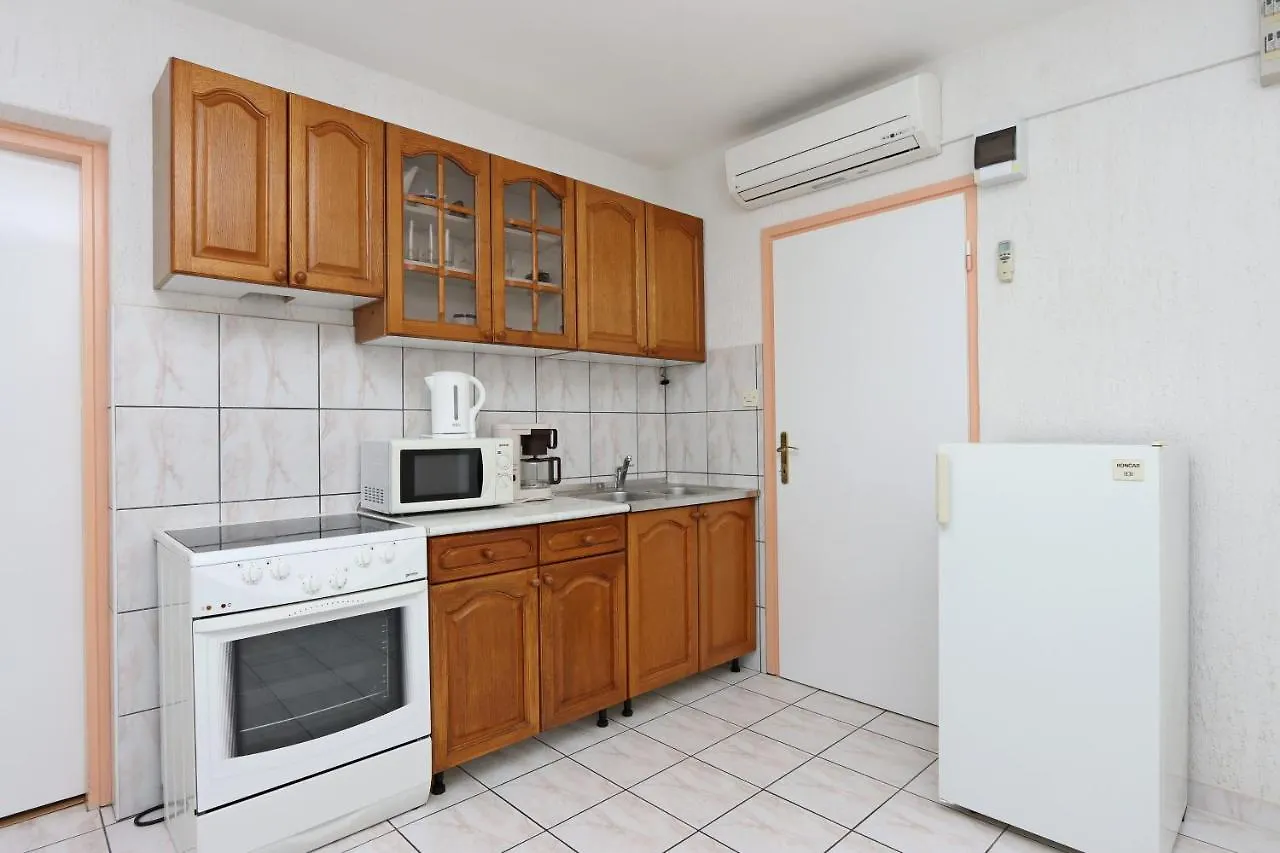 Apartments With A Parking Space Crikvenica - 12592