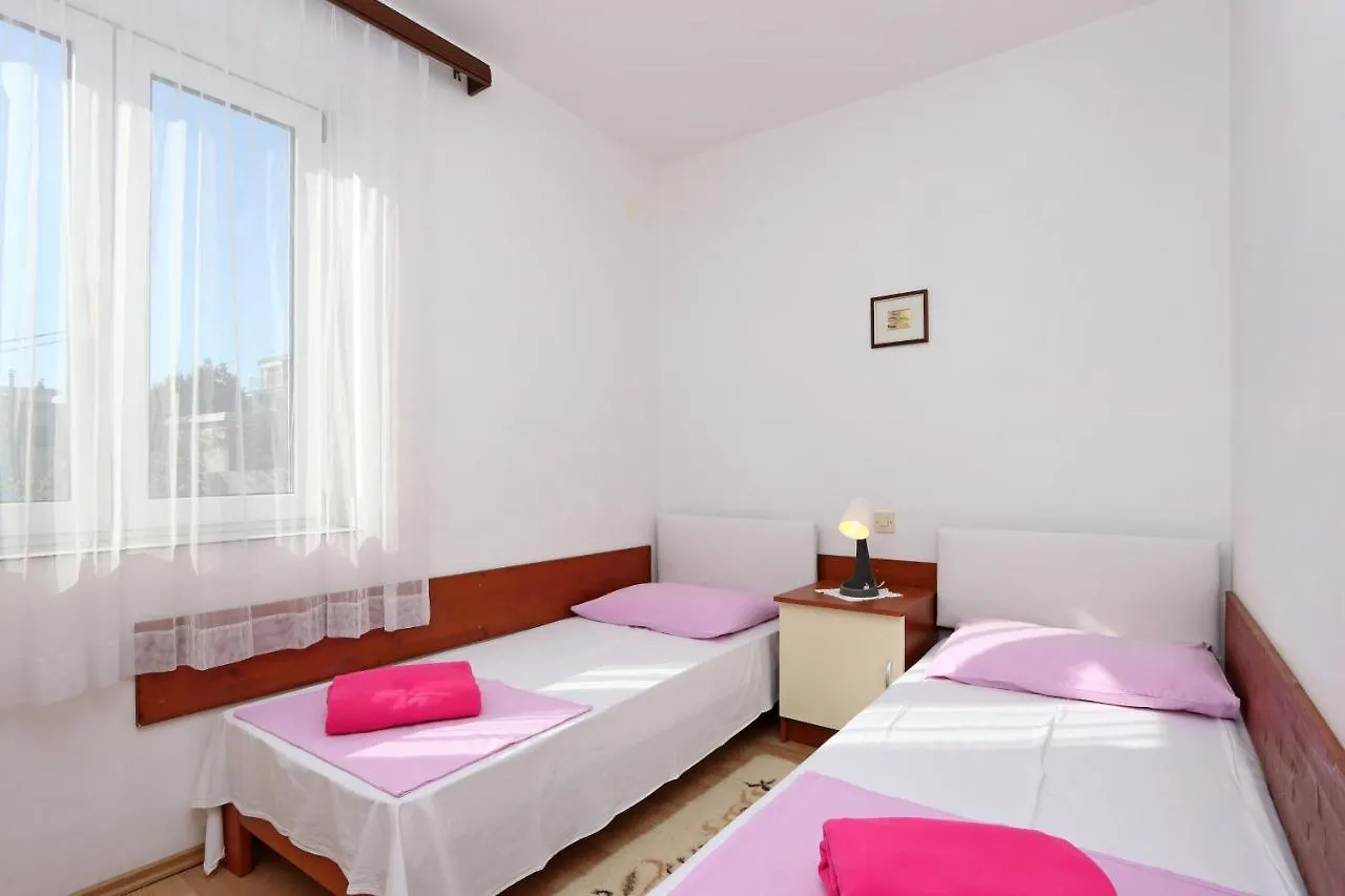 Apartments With A Parking Space Crikvenica - 12592
