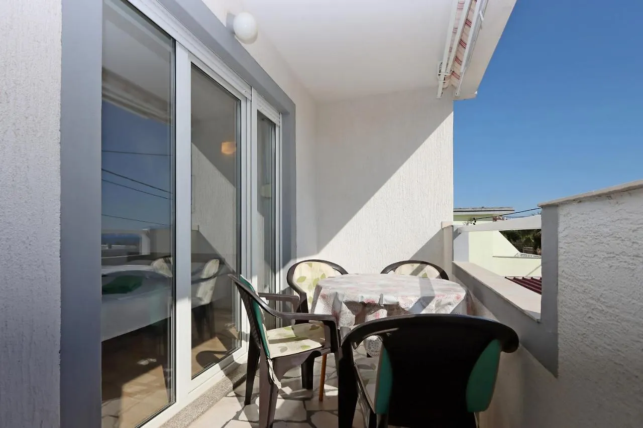Apartments With A Parking Space Crikvenica - 12592